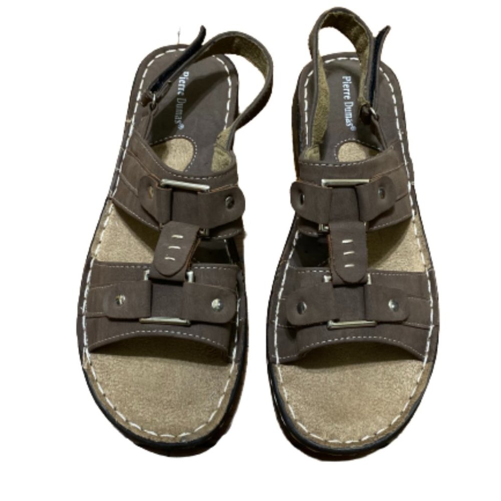 NWOB Women Pierre Dumas open-toe shoes sandals 10